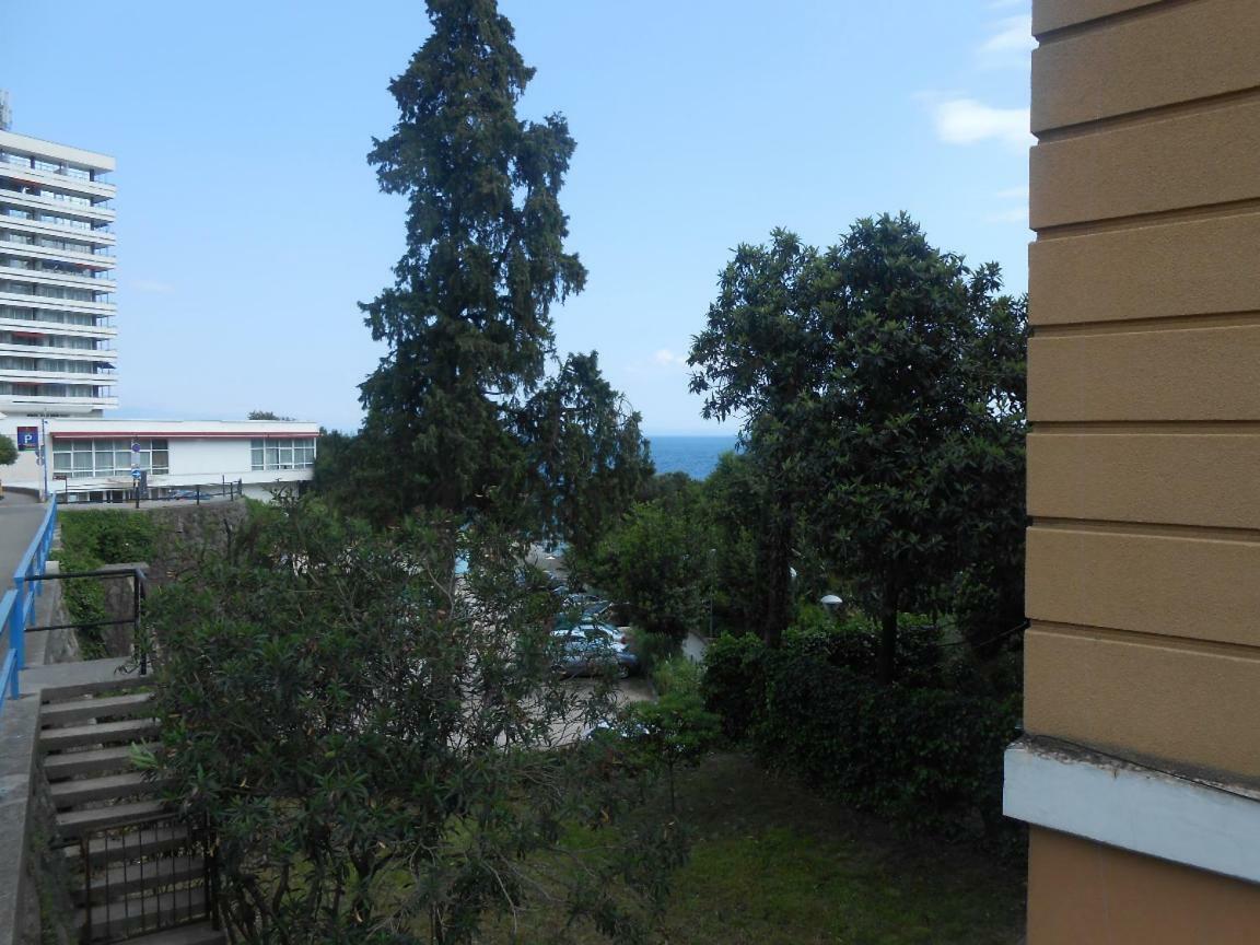Family Apartment Center Опатія Екстер'єр фото